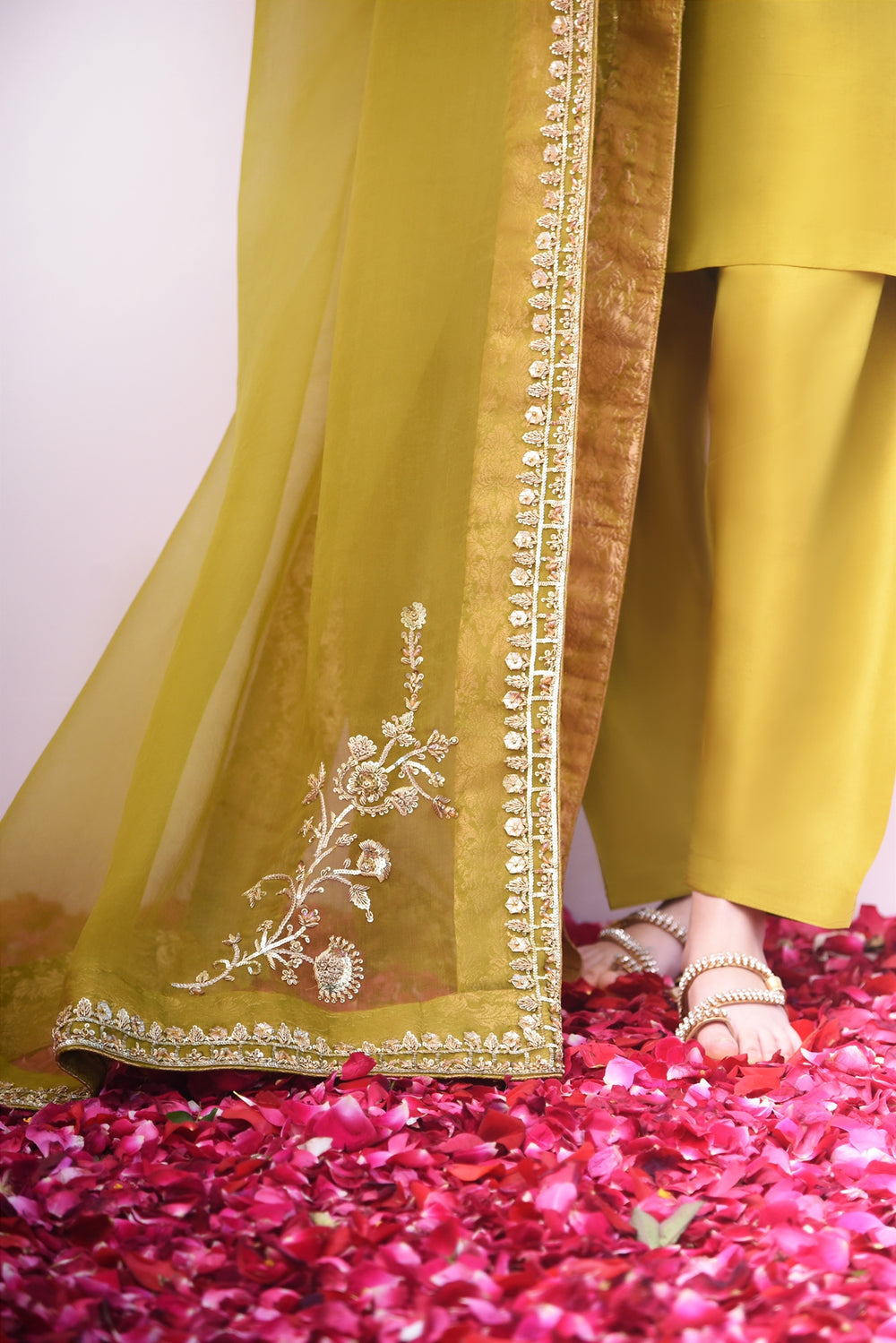 URMIL – ReetWear - Clothing Store