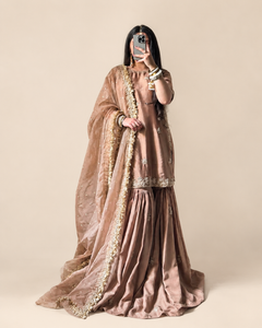 LIGHT BROWN