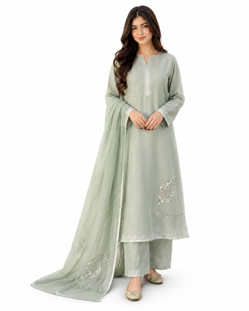 LIGHT GREEN