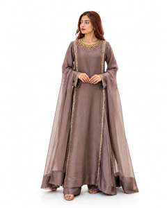 MAUVE BROWN