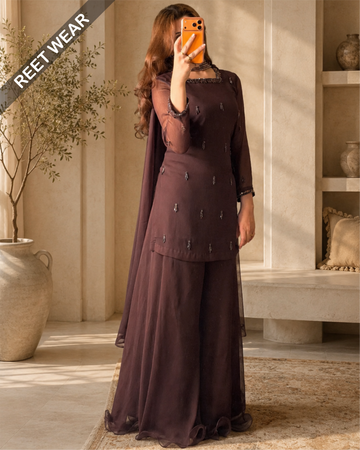 DARK BROWN