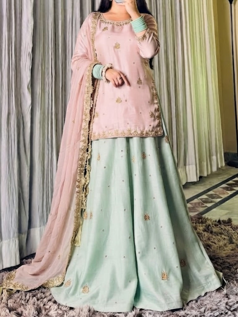 MUTED PINK